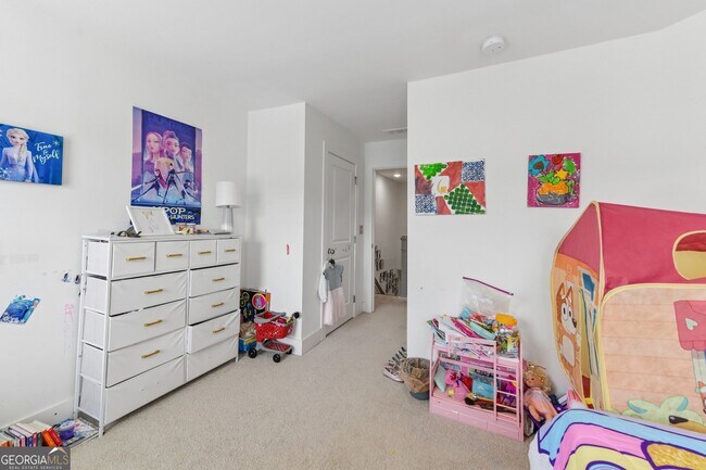 Building Photo - 5811 Calle Vis Dr