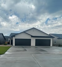 Building Photo - 9208/10 E Wassall