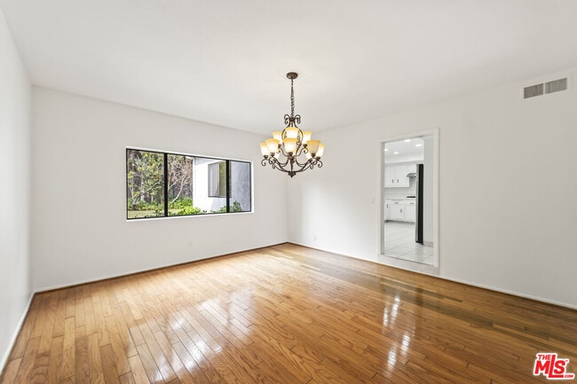 Building Photo - 6237 Warner Dr