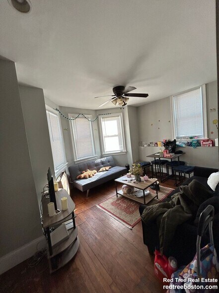 Building Photo - 777 Parker St