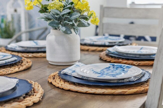 Building Photo - All Inclusive Seasonal Rental Available October 1st, 2025-March 31st 2026!