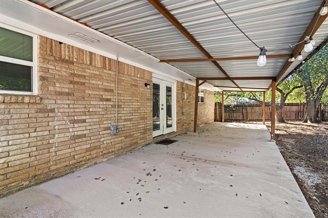 Building Photo - 524 Patterson Dr