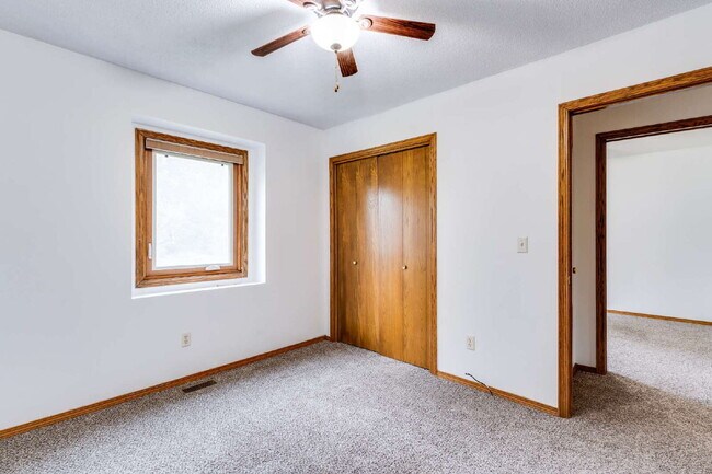 Building Photo - "Spacious 4-Bedroom Retreat with 3 Full Baths in Prime Wichita Location – 2,812 Sq. Ft.!"  Hurry!...