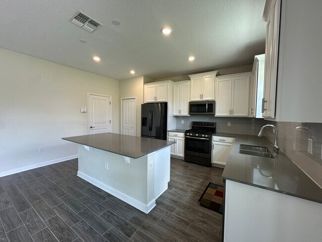 Building Photo - 1616 Oak Blossom Dr