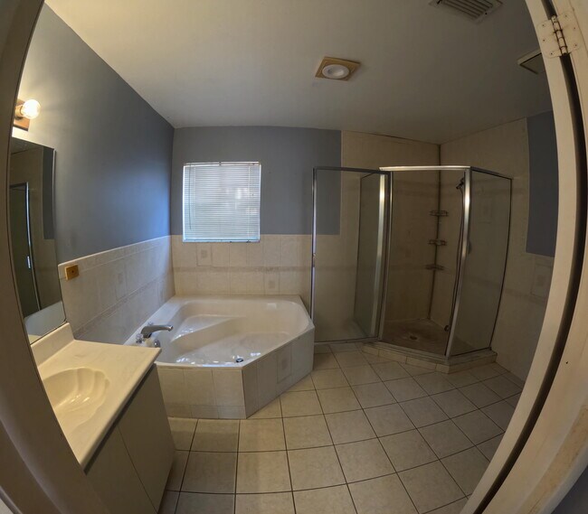 Building Photo - 7473 Champagne Pl