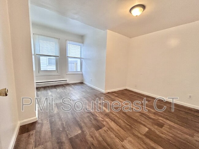 Building Photo - 187 Laurel Hill Ave