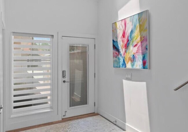 Building Photo - 24 Captiva Cir