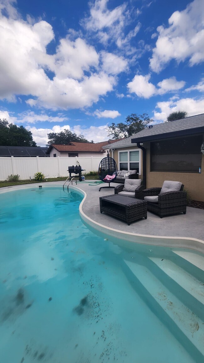 Building Photo - 2905 Autumnwood Trail