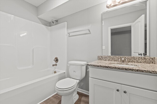 Building Photo - 609 Poplar Ct