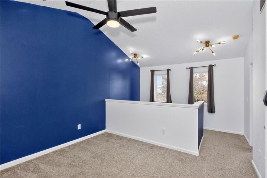 Building Photo - 304 Fox Overlook