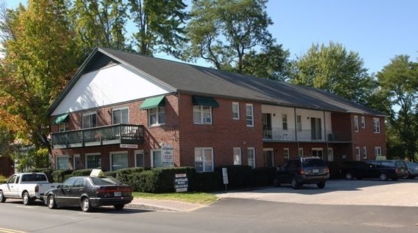Primary Photo - Ledgeview Apartments