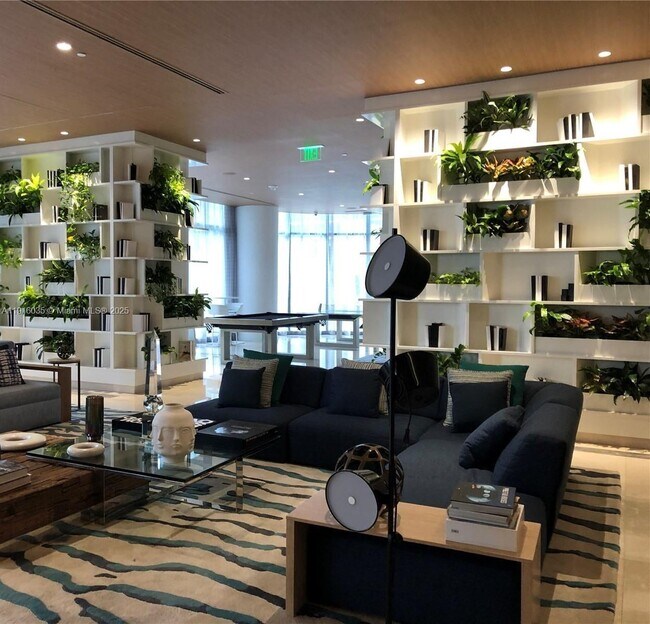 Building Photo - 55 SW 9th St