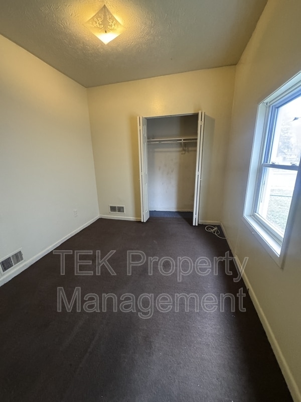 Building Photo - 1010 Clifford Ave