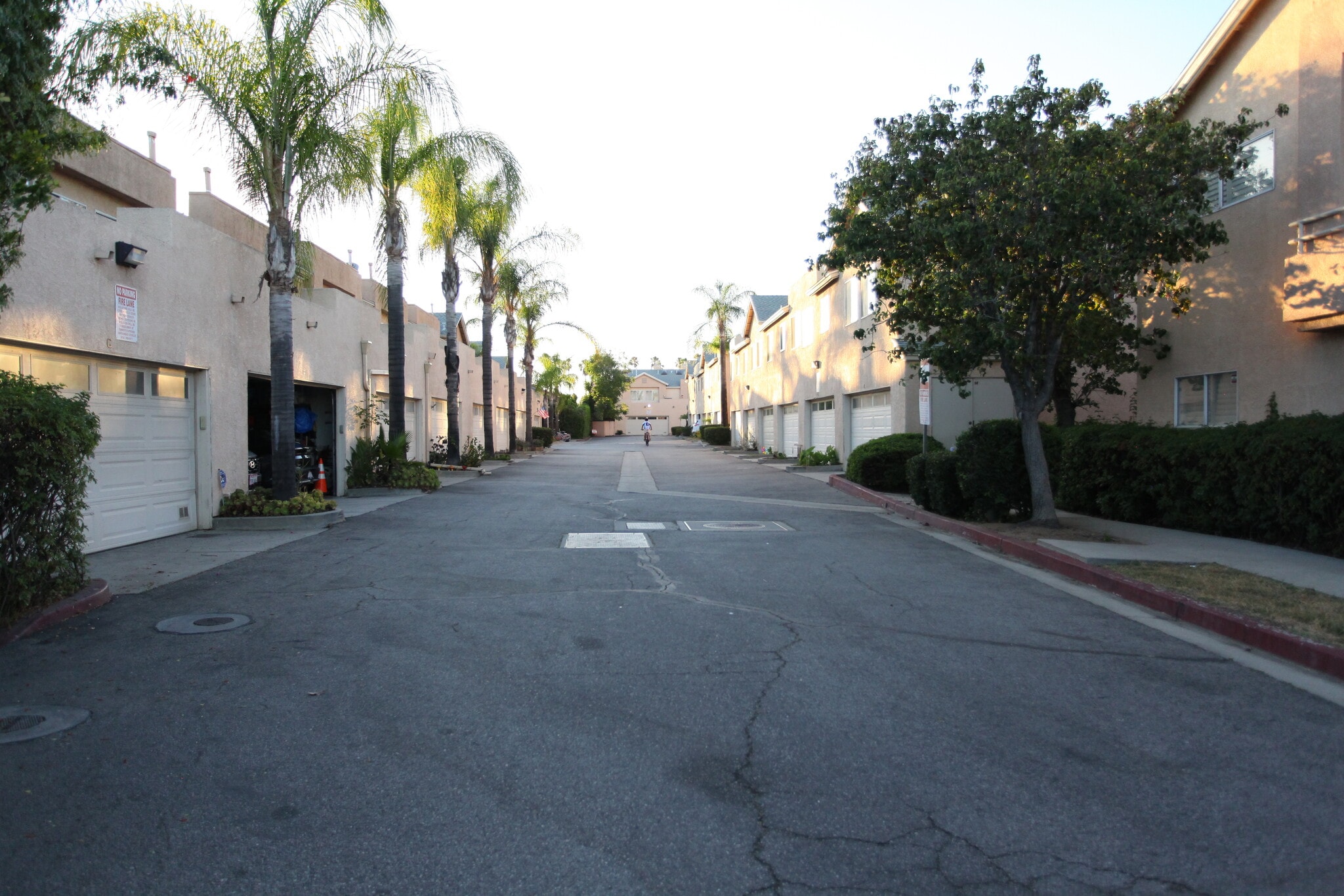 Building Photo - 11068 Sharp Ave
