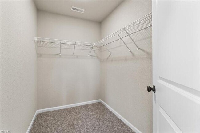 Building Photo - 2503 Azalea Ave