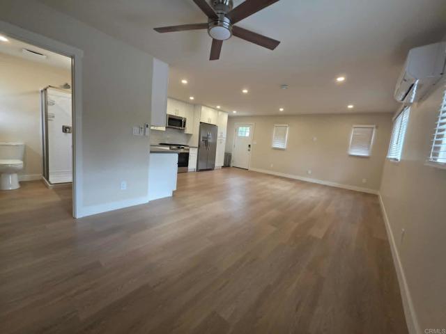 Building Photo - 10579 Oak Creek Dr