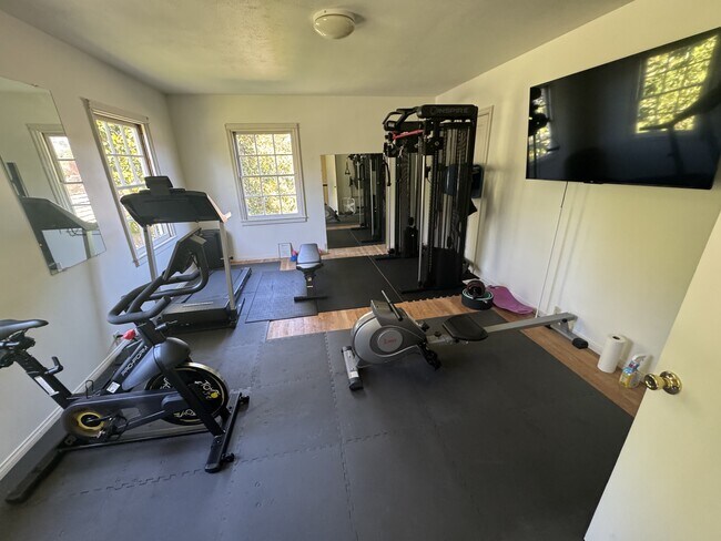 Building Photo - 23799 Monterey Salinas Hwy