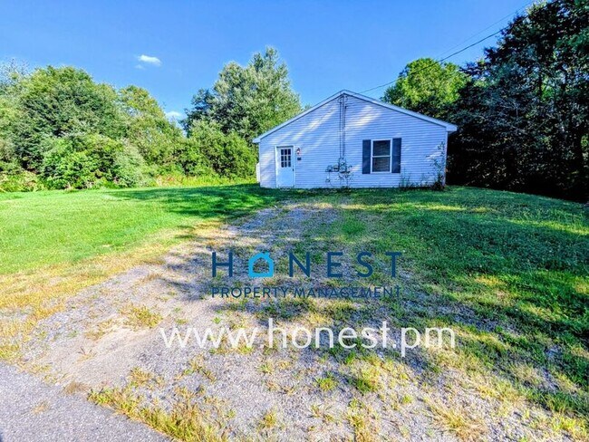 Building Photo - 22 Pleasant Hill Dr