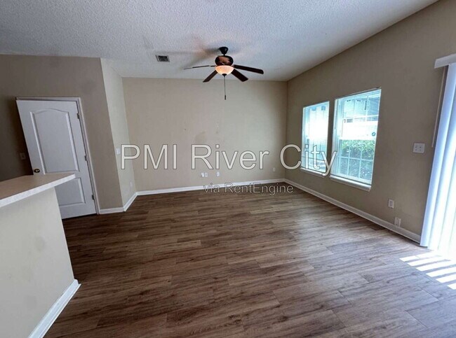 Building Photo - 1740 Biscayne Bay Cir