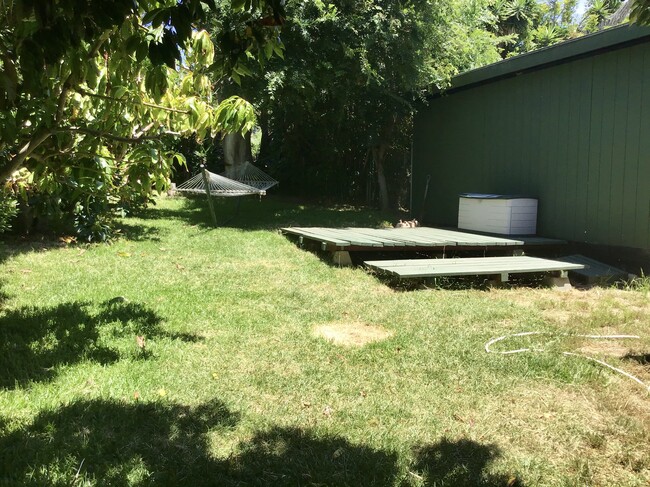 Big back yard, small deck and extra storage - 1236 Laguna Dr