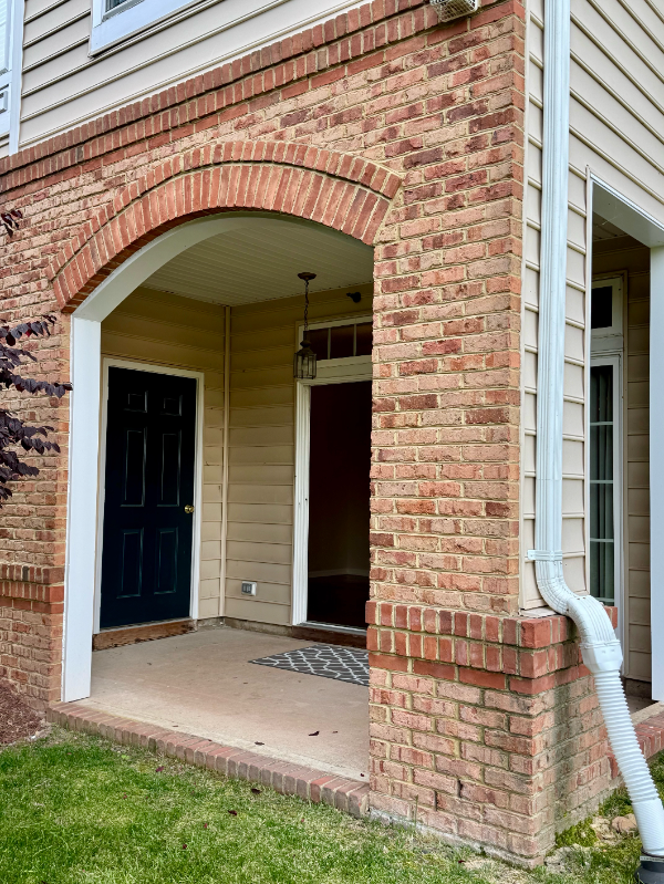 Building Photo - 43825 Hickory Corner Terrace