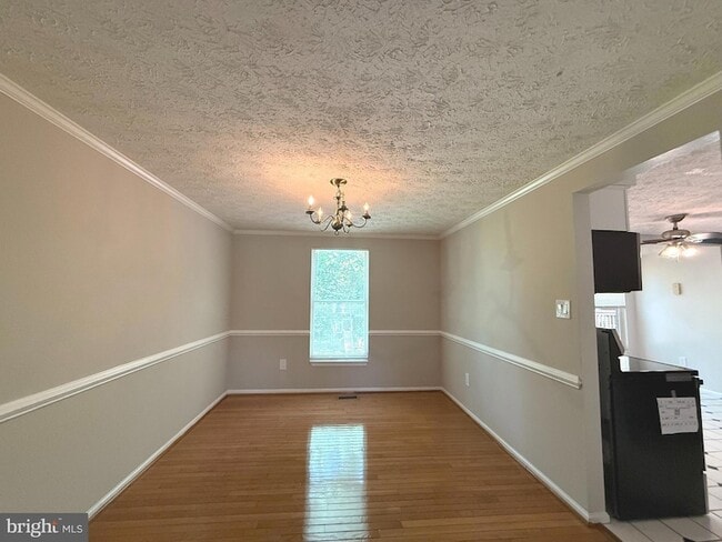 Building Photo - 14931 Windmill Terrace