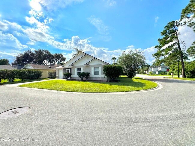 Building Photo - 744 Palm Hammock Cir