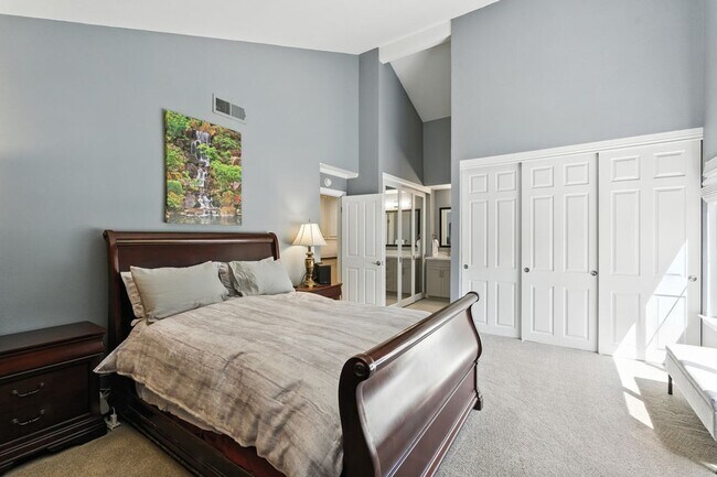 Building Photo - WILLOW GLEN - Beautifully updated with hig...