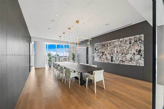Building Photo - 300 Biscayne Boulevard Way