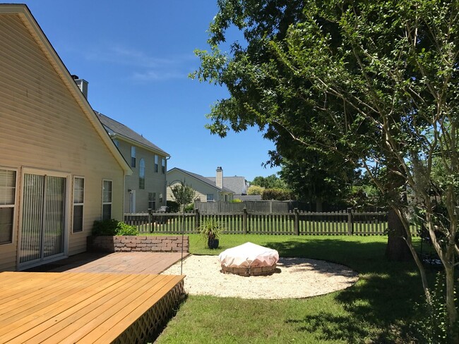 Building Photo - Great single story floor plan is West Ashley.