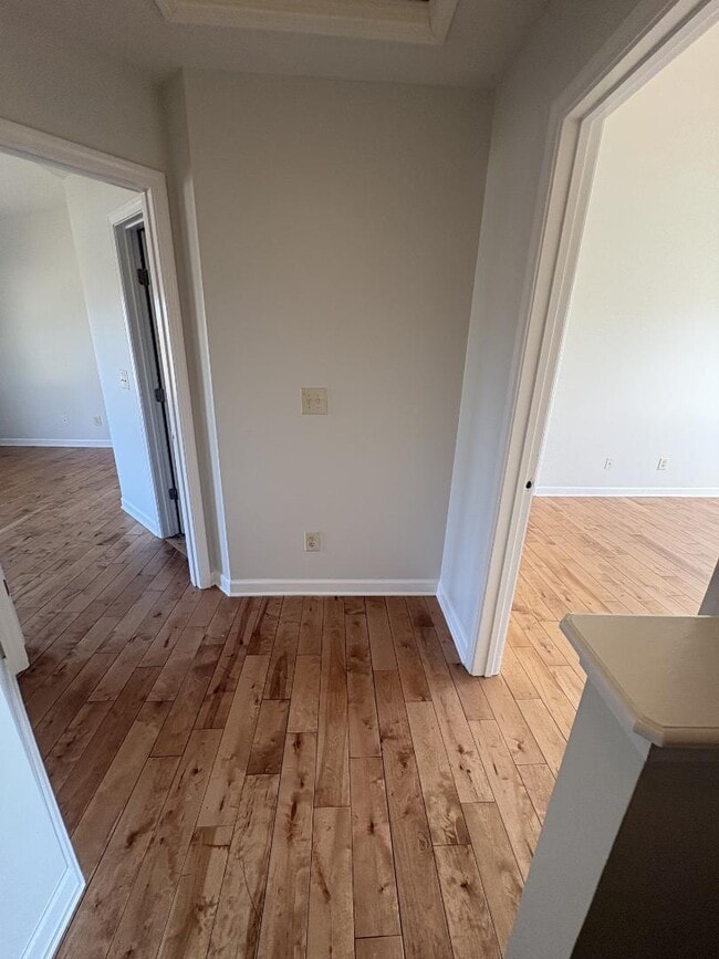 Building Photo - 735 Tulip Grove Rd