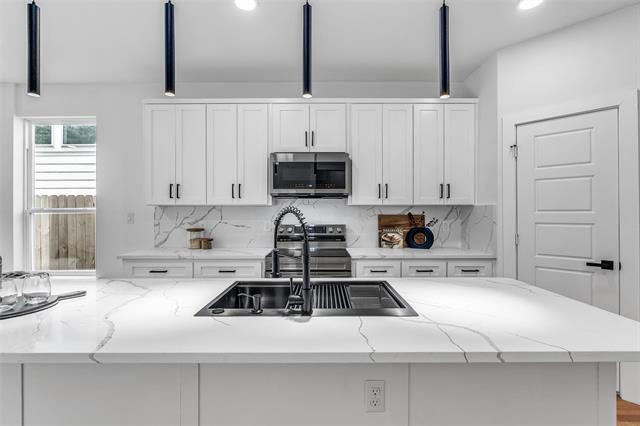 Building Photo - 2321 Budd St