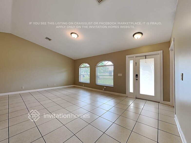 Building Photo - 116 La Mancha Ave