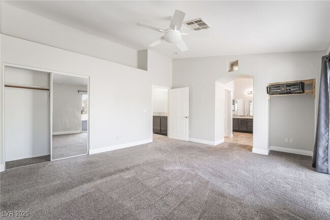 Building Photo - 252 Canyon Spirit Dr