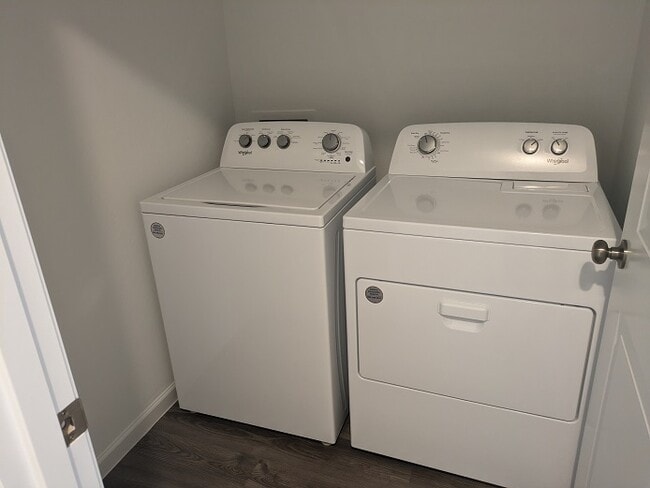 Building Photo - 1436 W Toltec Dr