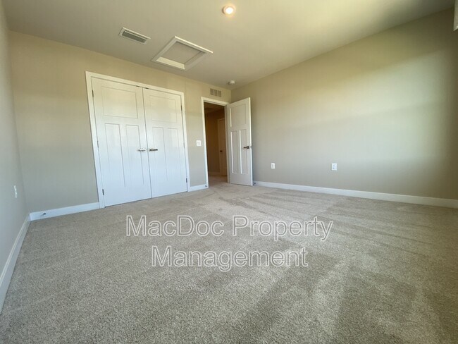 Building Photo - 18422 Centennial Cir