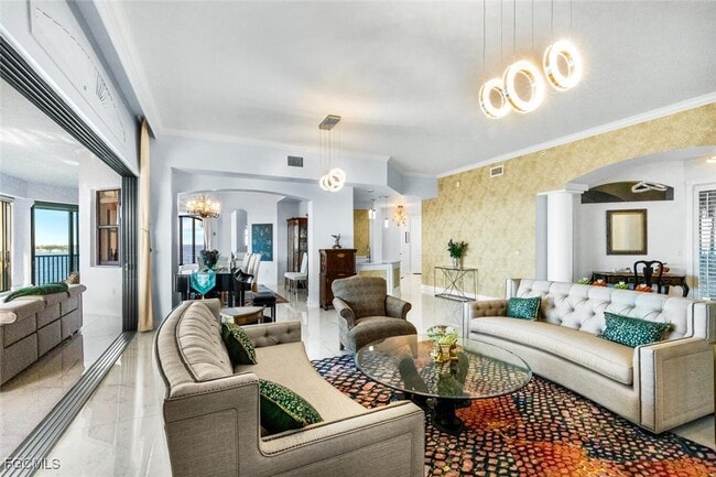 Building Photo - 11640 Court of Palms