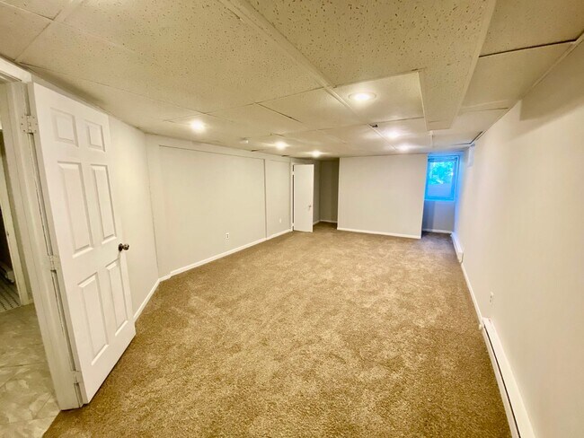 Building Photo - 3448 Girard Ave S