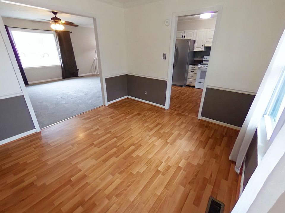 Building Photo - 7545 Fox Fern Dr