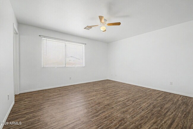 Building Photo - 16712 N 160th Ave