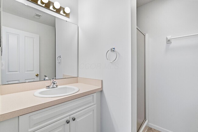 Building Photo - 1113 Green Knoll Dr