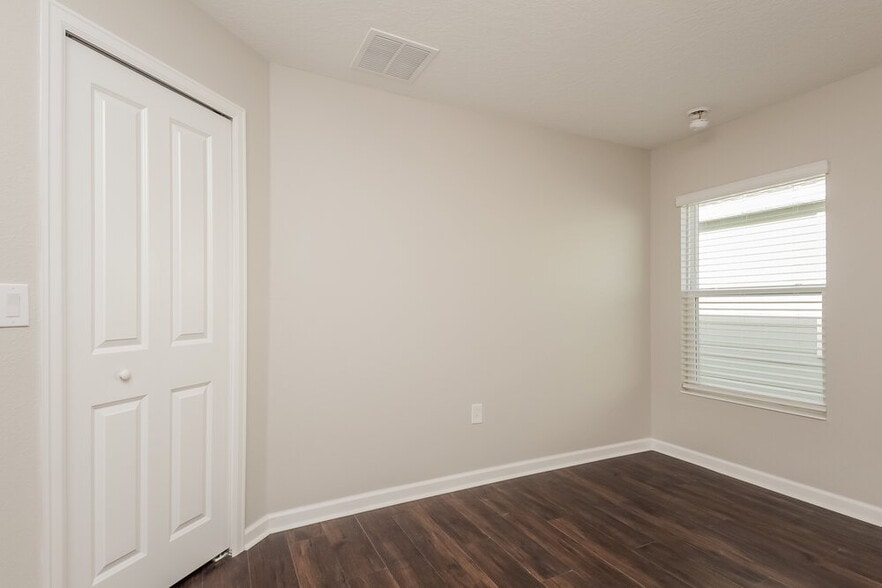 Building Photo - 4419 Bluff Oak Loop