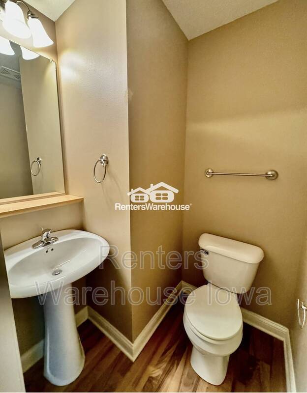 Building Photo - 2004 63rd St