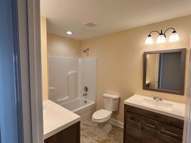 Building Photo - Stunning, Modern 4-Bed / 2.5-Bath Home for Rent – Less Than 20 Minutes to Downtown!