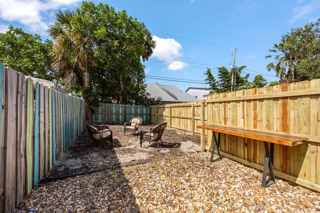 Building Photo - 224 E Grant Ave