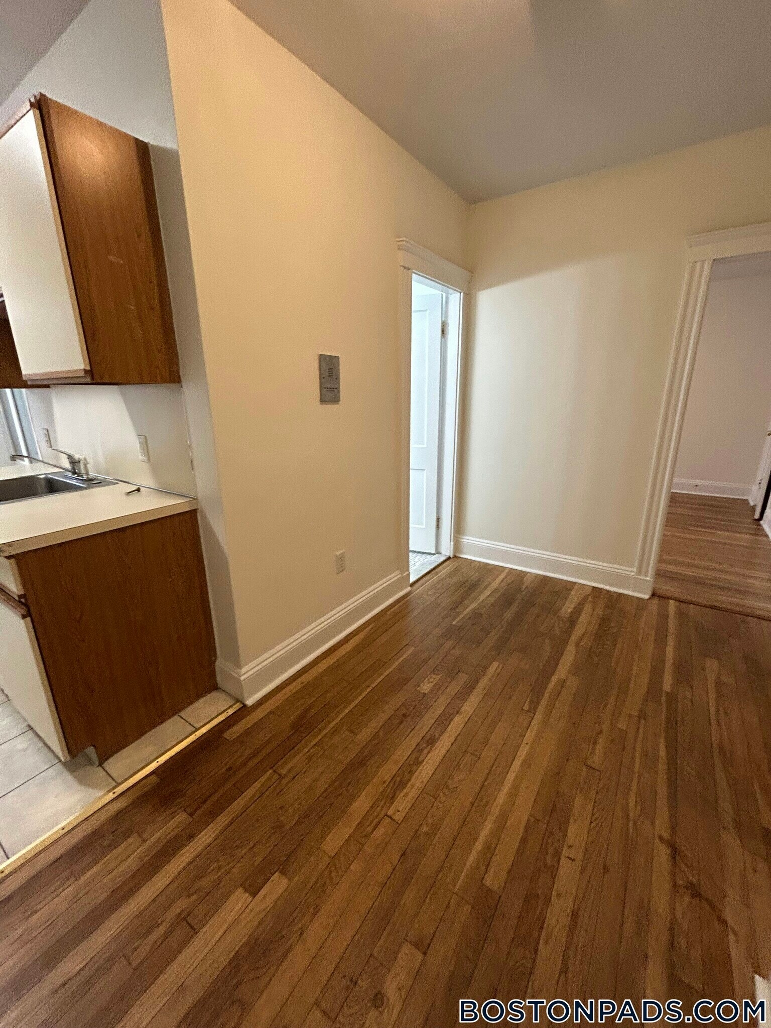 Building Photo - 19 Wendell St