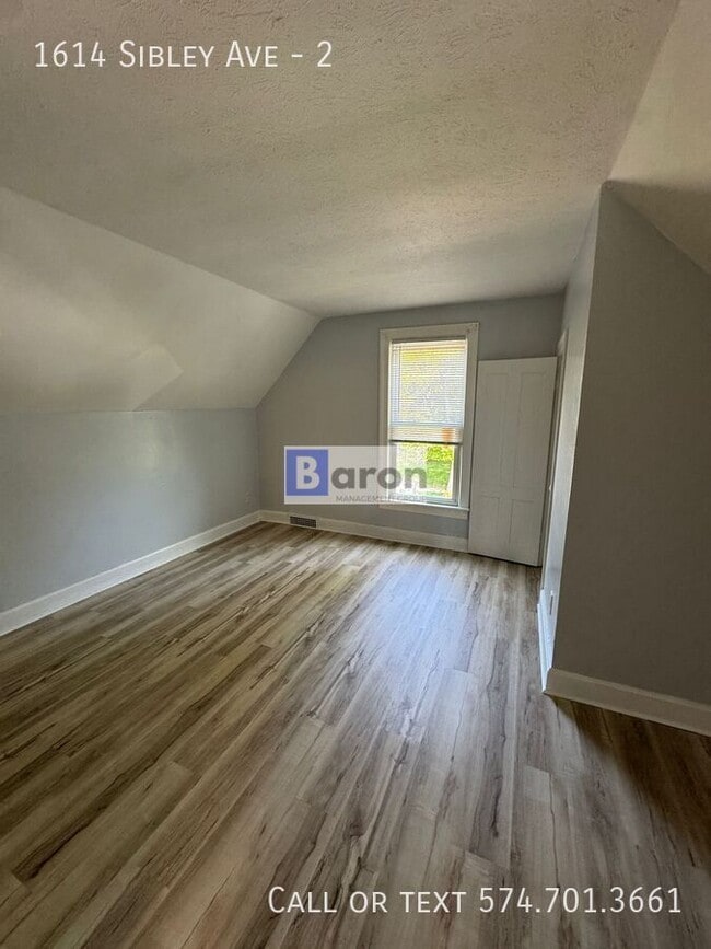 Building Photo - 1614 Sibley Ave