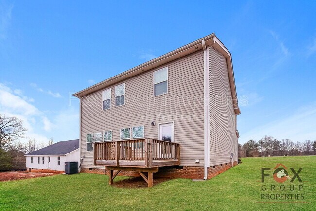Building Photo - 1531 Antioch Dr