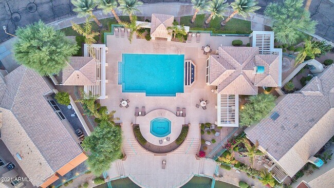 Building Photo - 1138 E Amberwood Dr