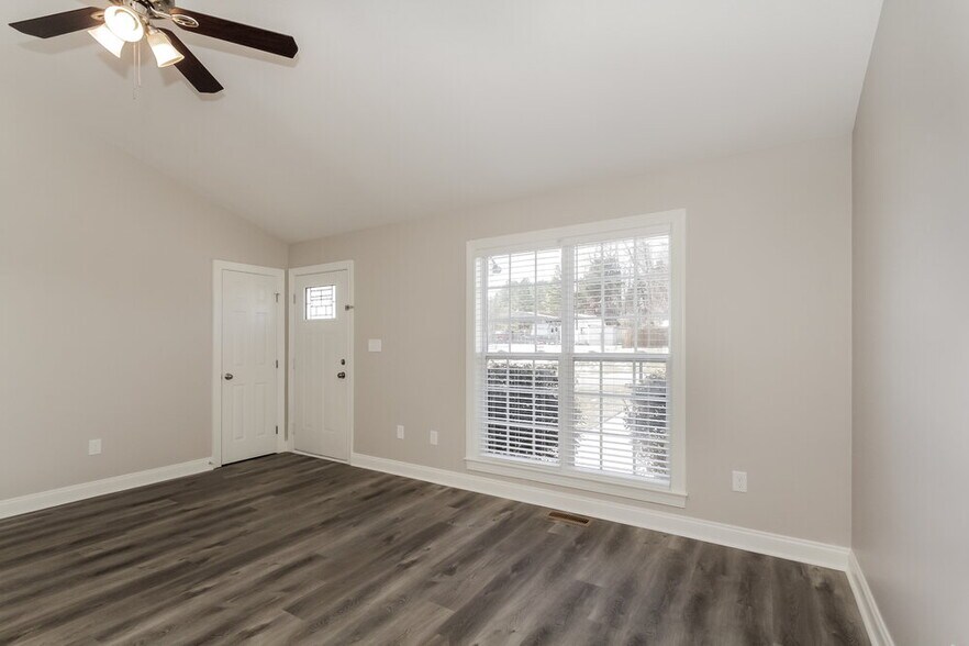 Building Photo - 1273 Pressley Downs Dr SE